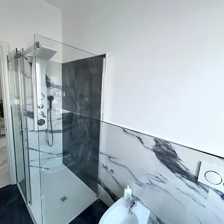 Suba's House * لا سبيتسْيا